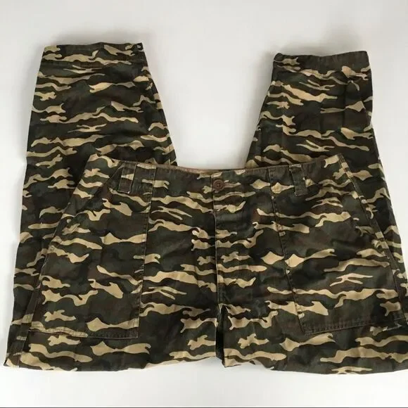 ASOS DESIGN Camo Combat Ankle Pants Mid Rise Womens Size‎ 14 Slim Fit Pockets - Picture 3 of 8